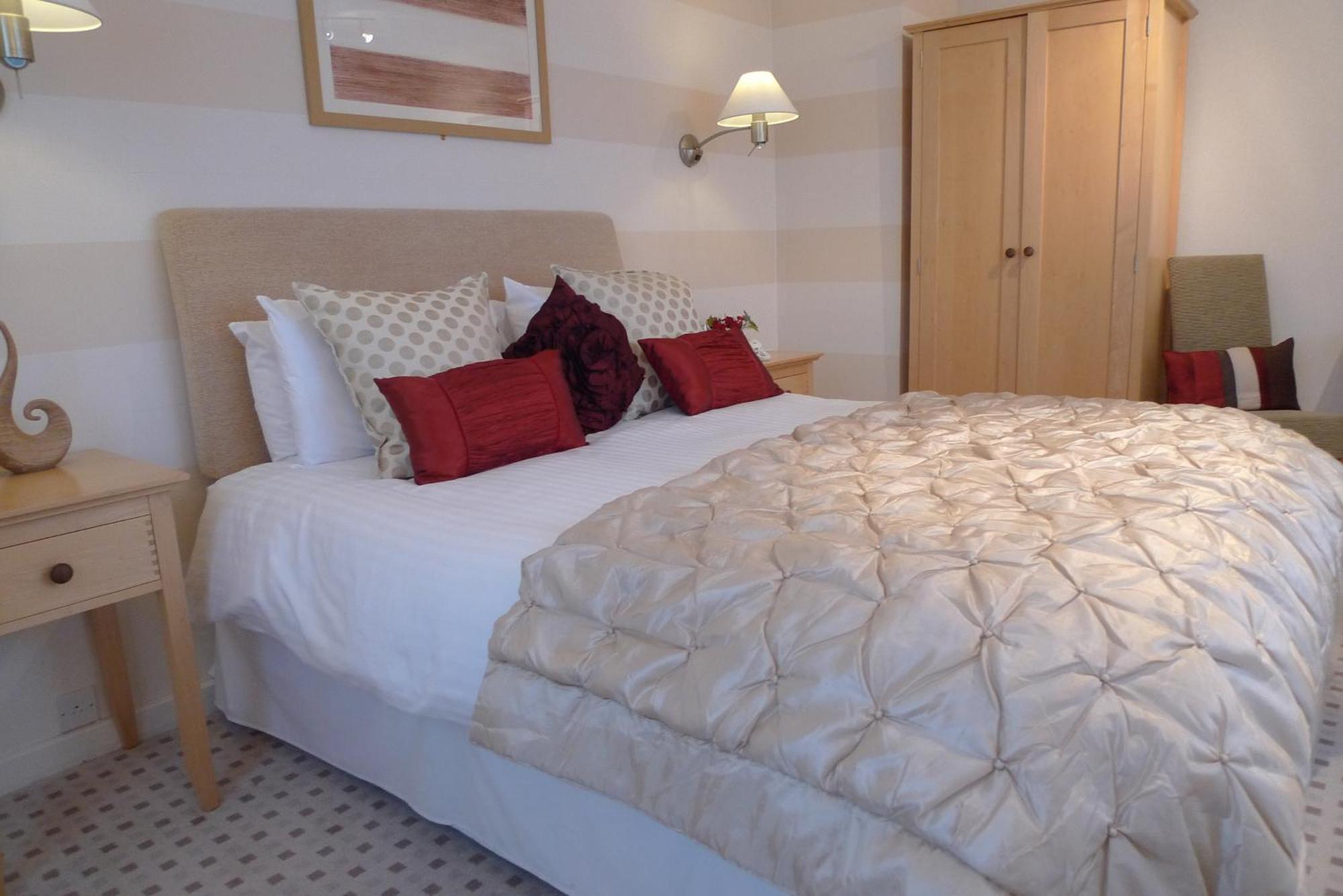 Ashburnham Hotel Pembrey Room photo