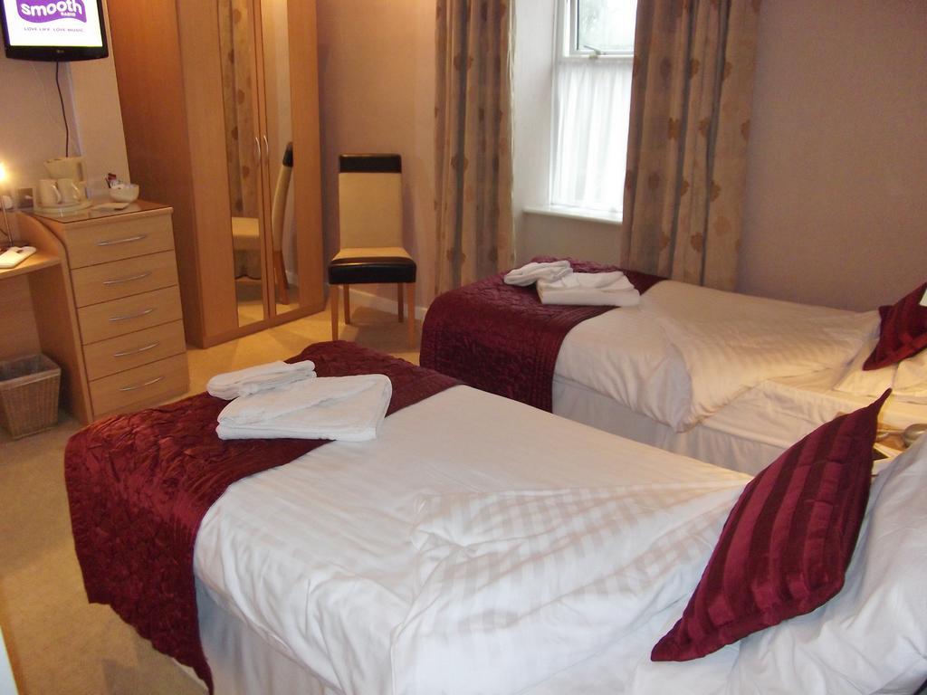 Ashburnham Hotel Pembrey Room photo